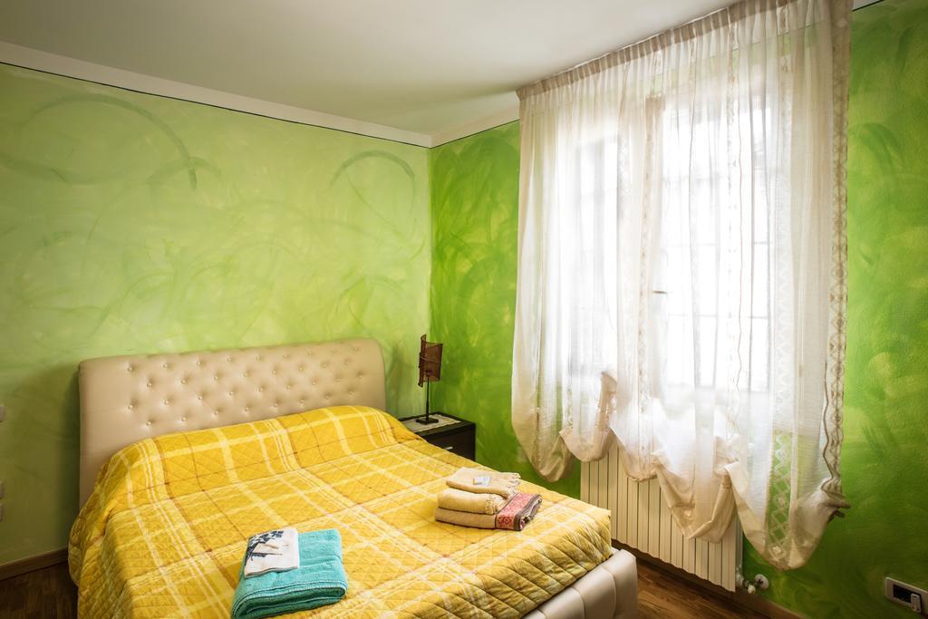 B&B La Petite Maison Puegnago Phòng bức ảnh